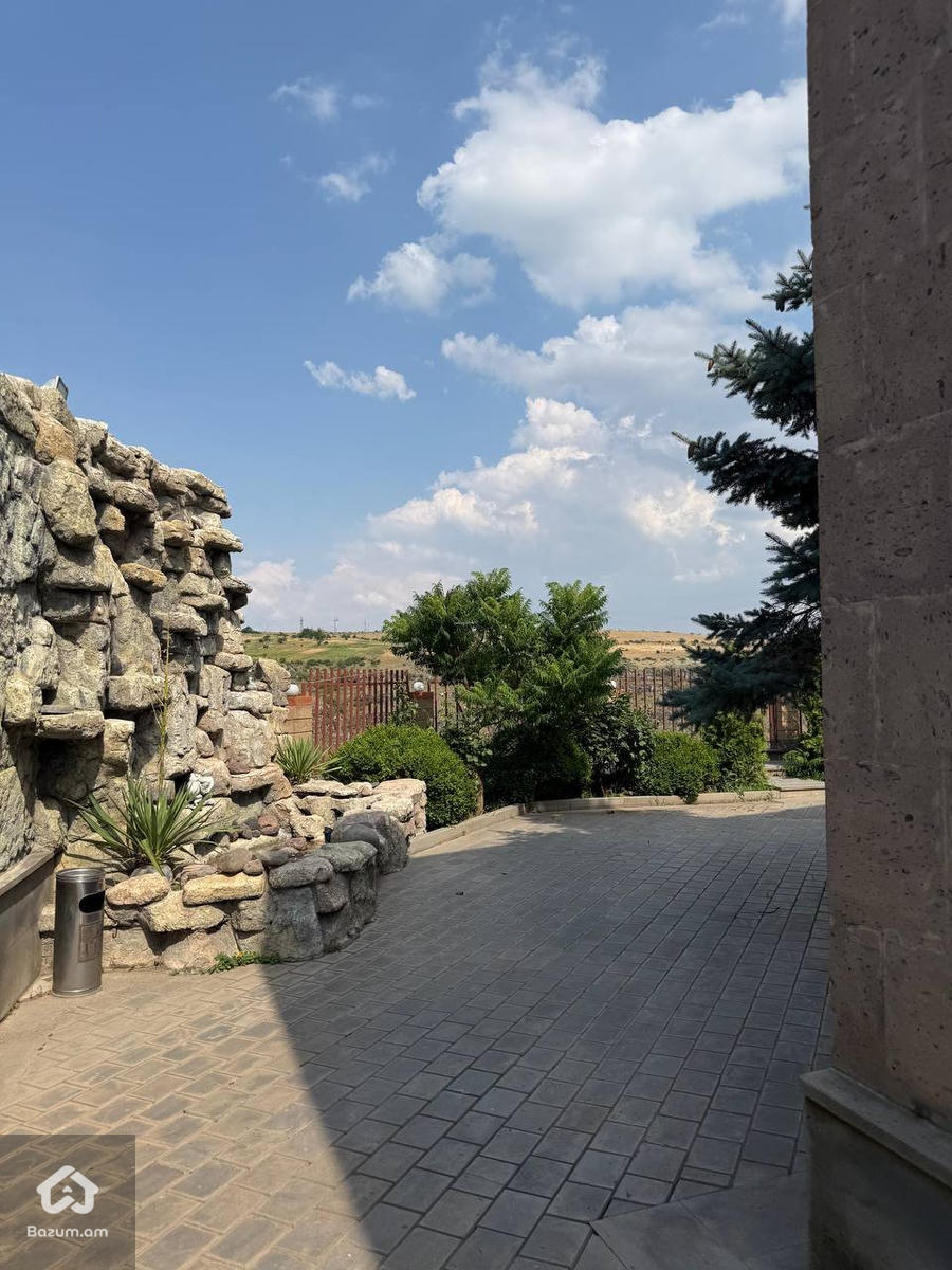 2 հարկանի քարե առանձնատուն՝ Մուղնիում - image 4