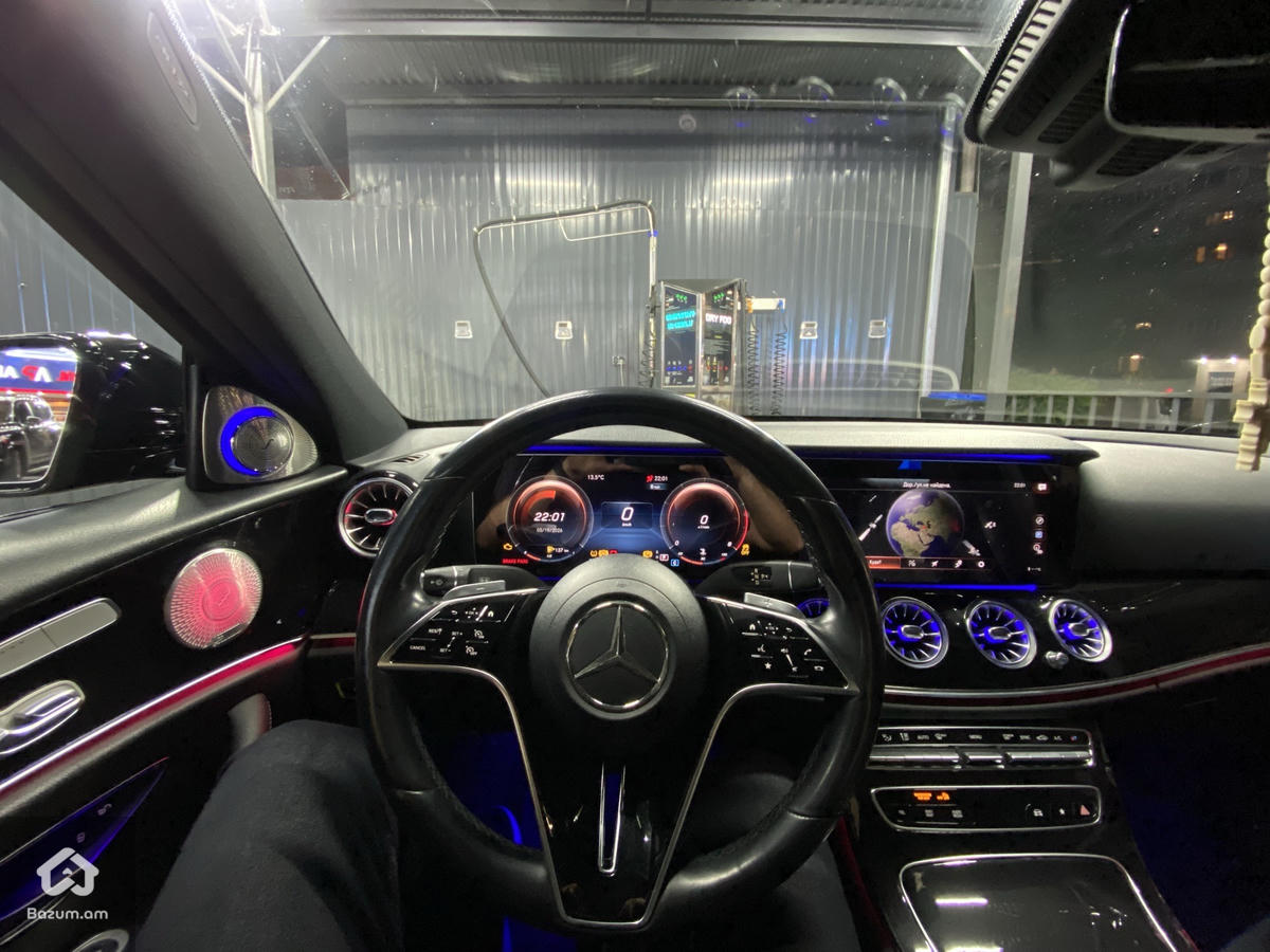 2021 Mercedes-Benz E350 Restyle - image 12