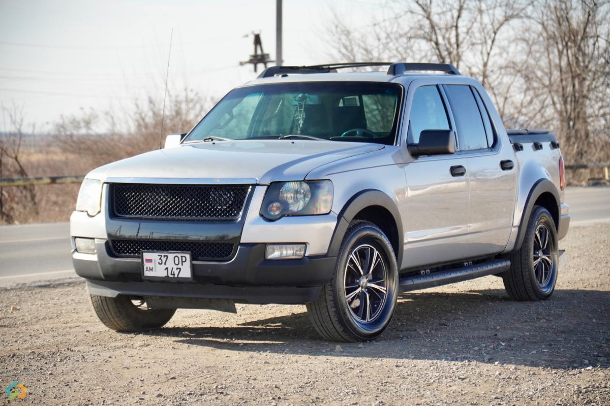 Ford Explorer Pickup Sport Truck - image 8
