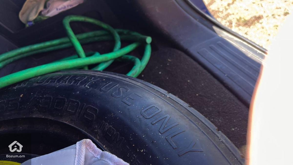 Hyundai Tucson - image 2