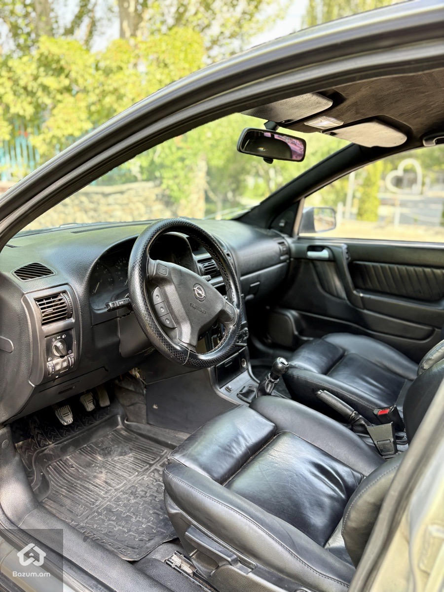 Opel Astra 2001 - image 12