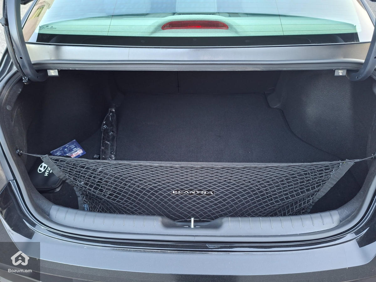 Hyundai Elantra 2025 - image 20