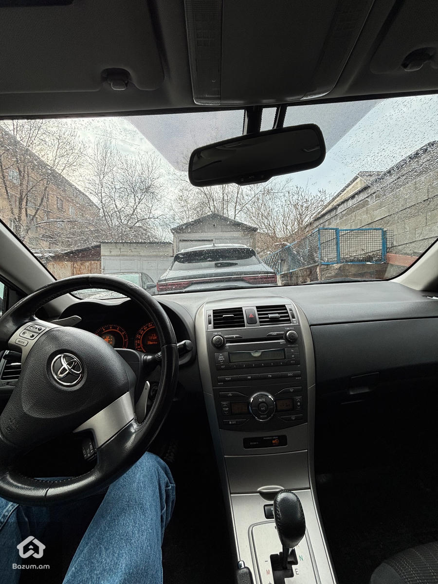 Toyota Corolla Robot - image 11