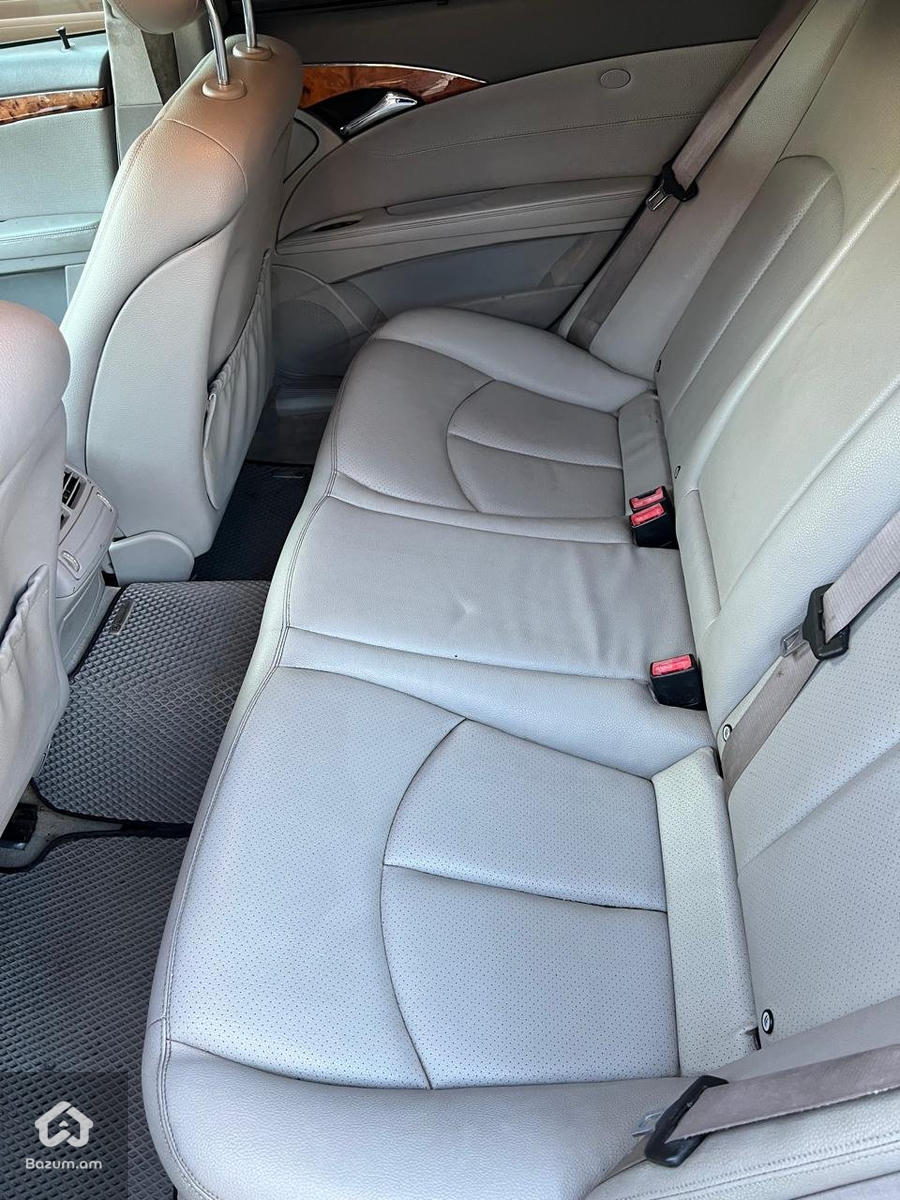 Mercedes Benz E320 4matic  - image 9