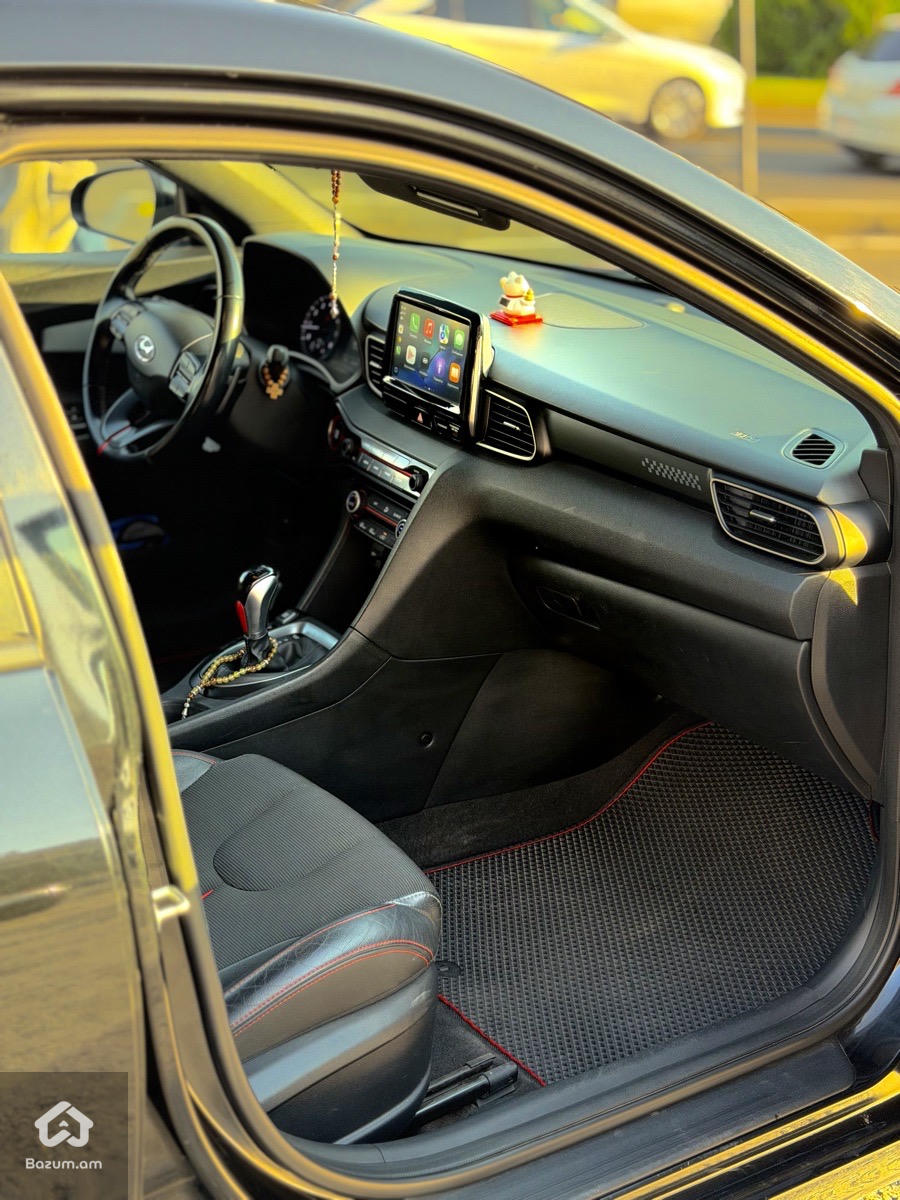 Hyundai Veloster  - image 5