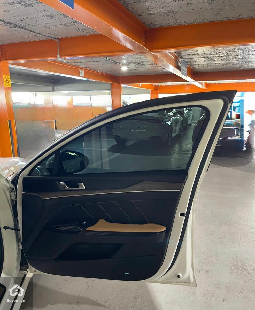 Kia K5 HYBRID - image 25