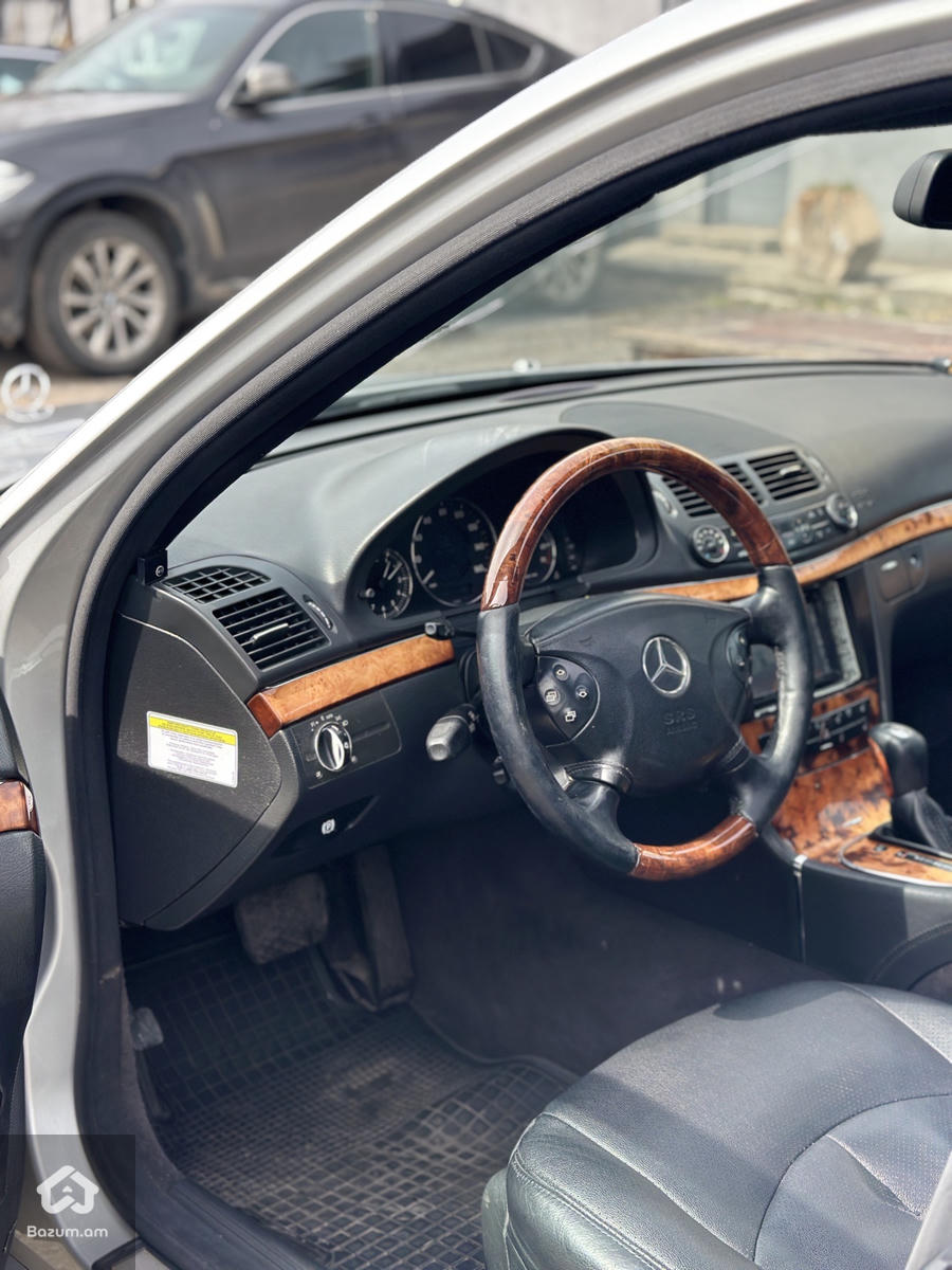 Mrcedes Benz E350 W211 - image 13