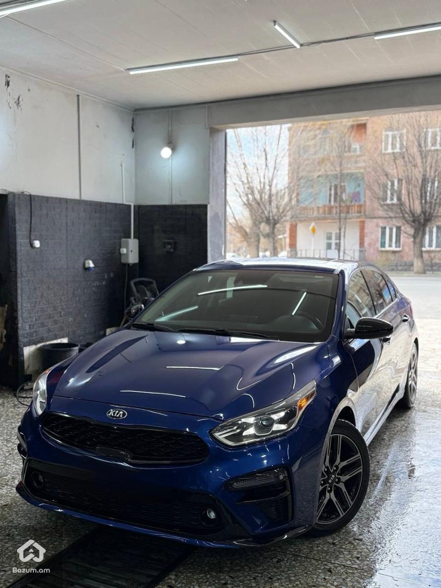 Kia Forte S - image 8