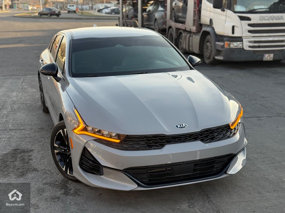 KIA K5 GT LINE - image 1