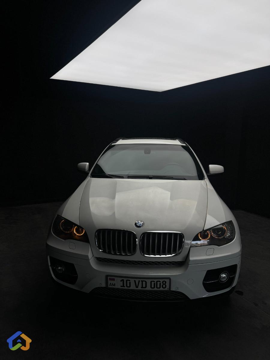 BMW X6 - image 13