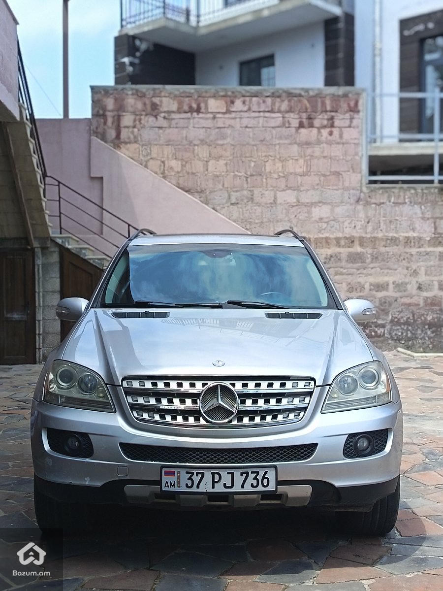 Mercedes benz ML 350 - image 2