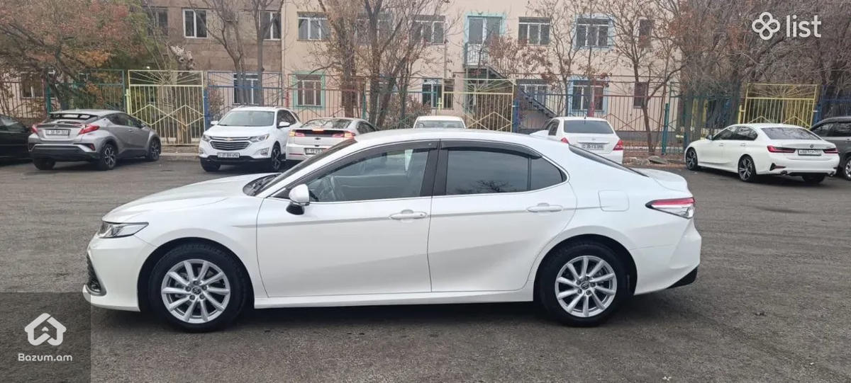 Toyota - image 7