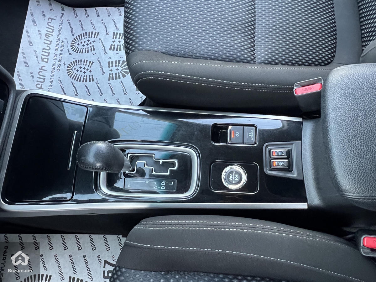 Mitsubishi Outlander 2018 - image 14