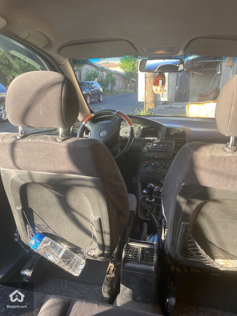 Opel Zafira - image 4
