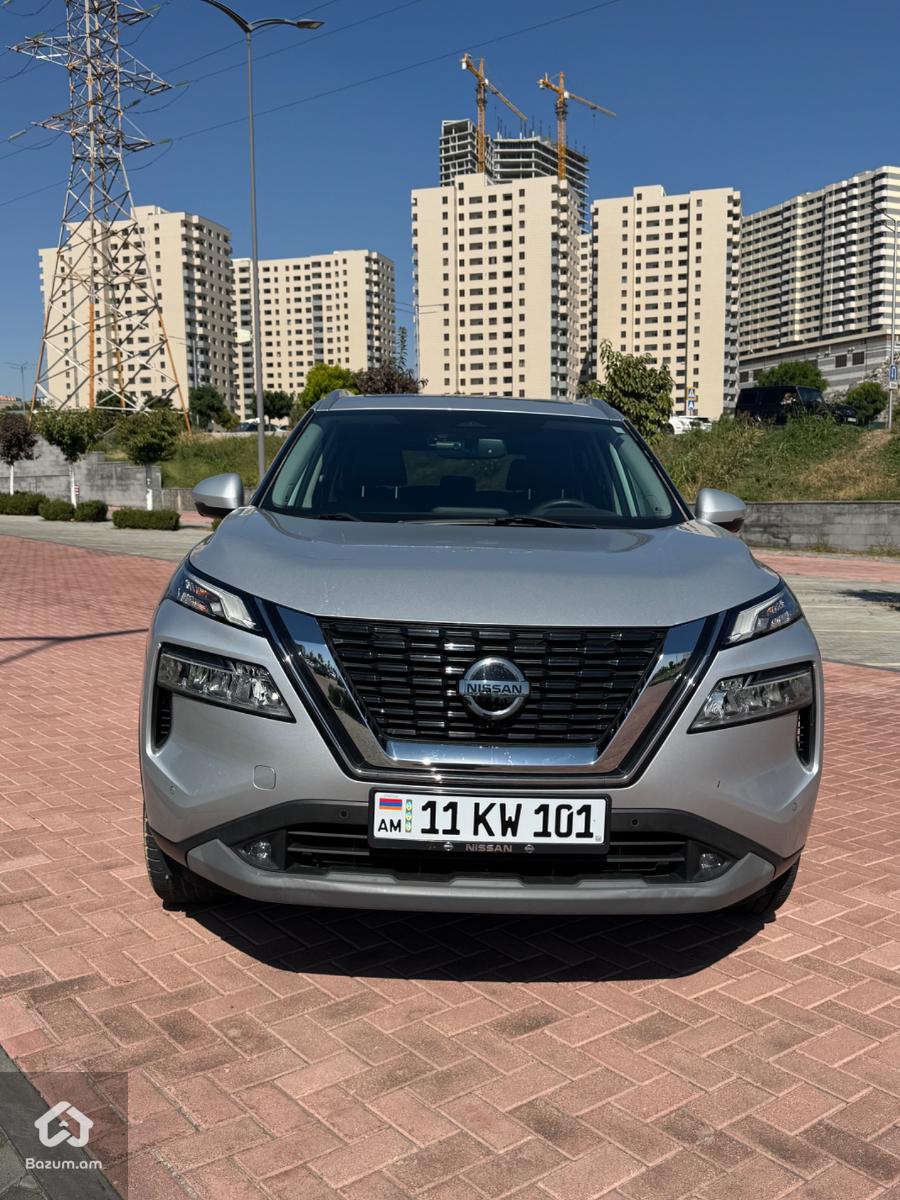 Nissan Rogue SL 2021 - image 1
