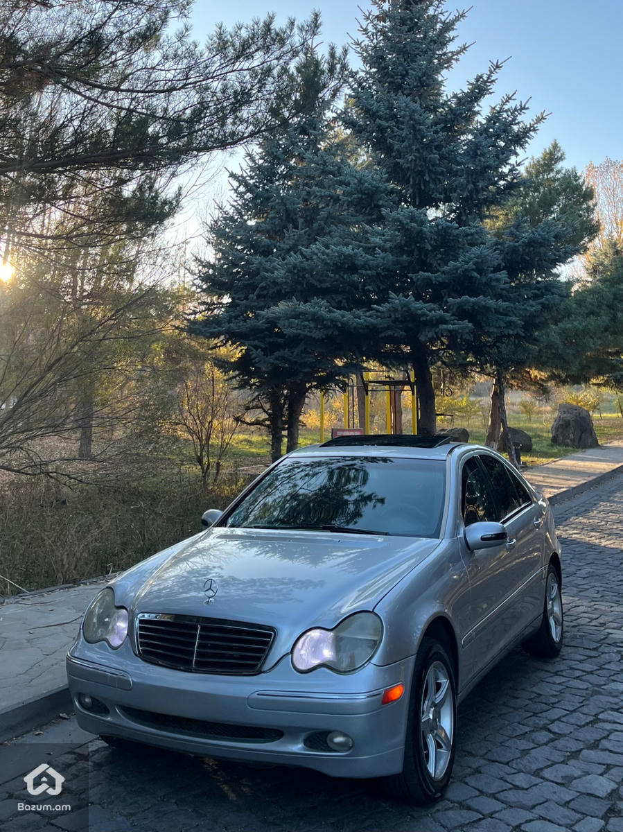 Mercedes benz C240 - image 5