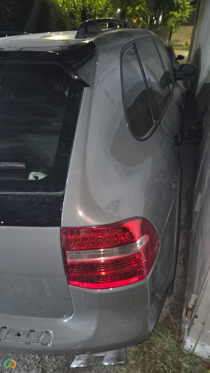 Porsche Cayene GTS 2008 - image 2