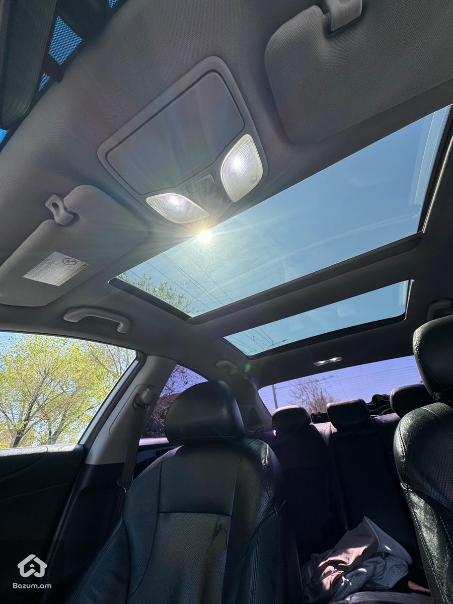 Hyundai Sonata - image 8