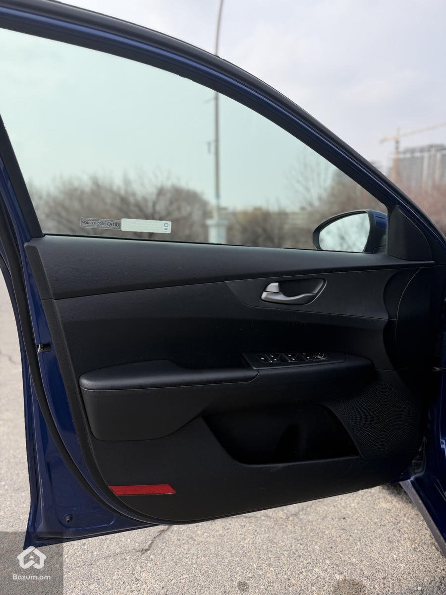 Kia Forte 2018 FE 2.0L - image 13