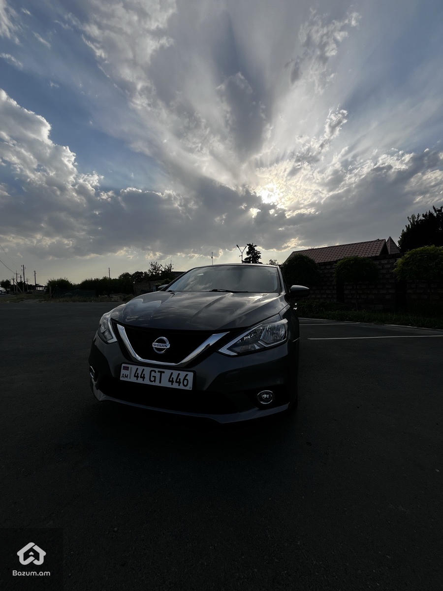 Nissan Sentra SV - image 12