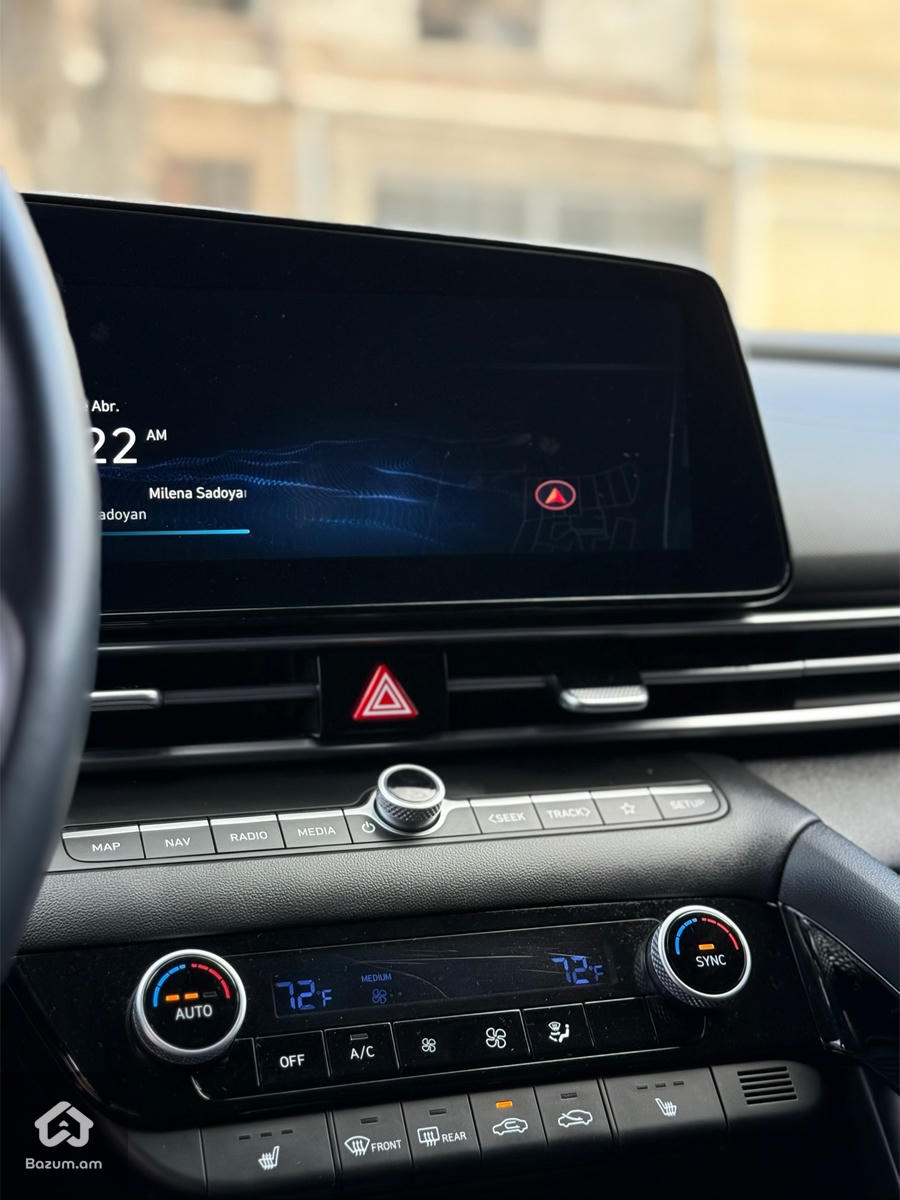 Hyundai Elantra - image 7