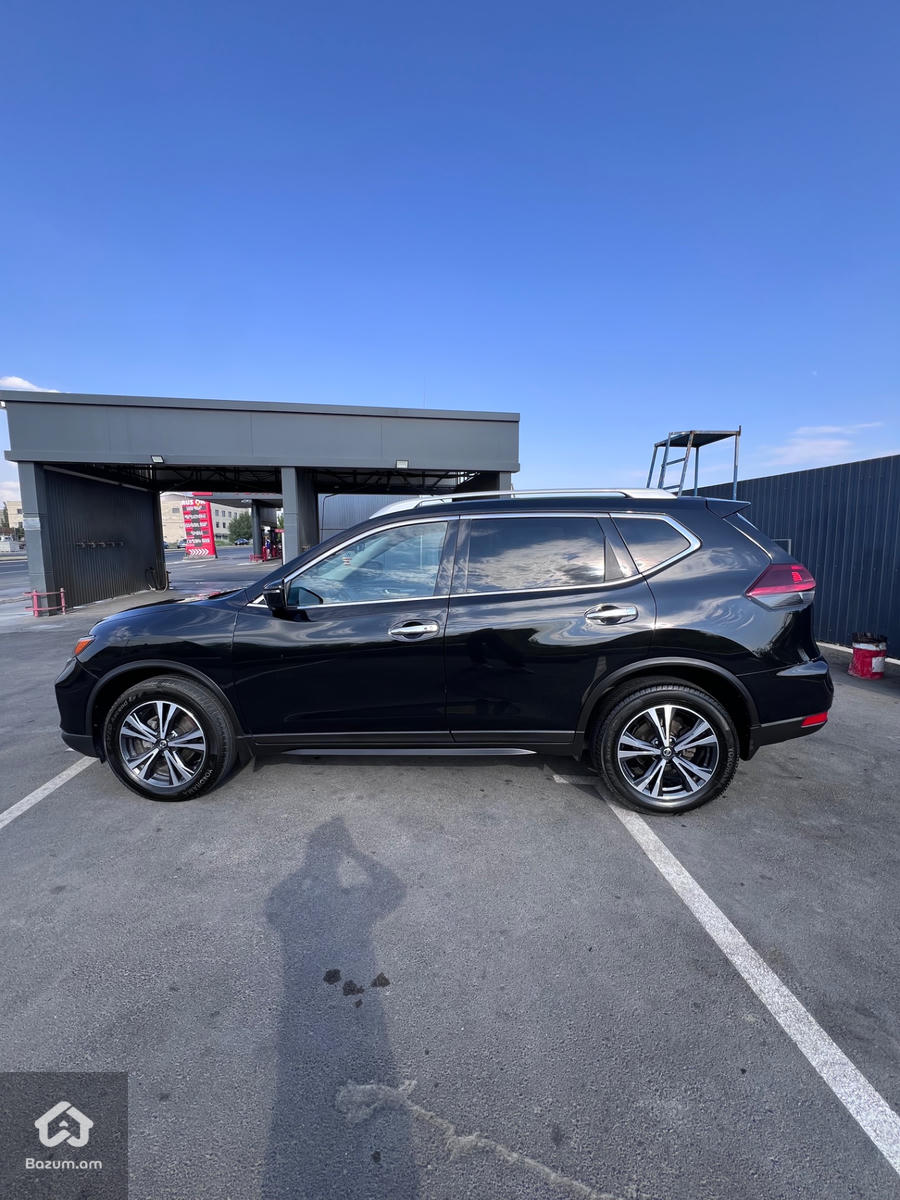 Nissan Rogue SV(AWD) - image 8