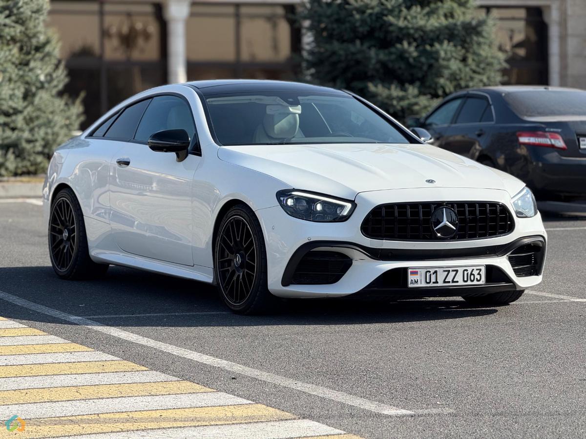 Mercedes Benz E450 Coupe  - image 3