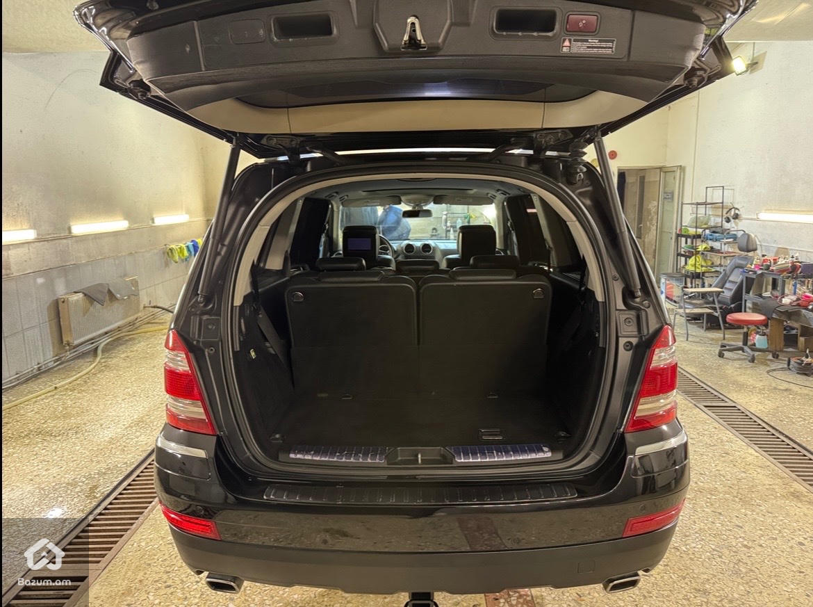 Mercedes Benz GL 450 - image 10