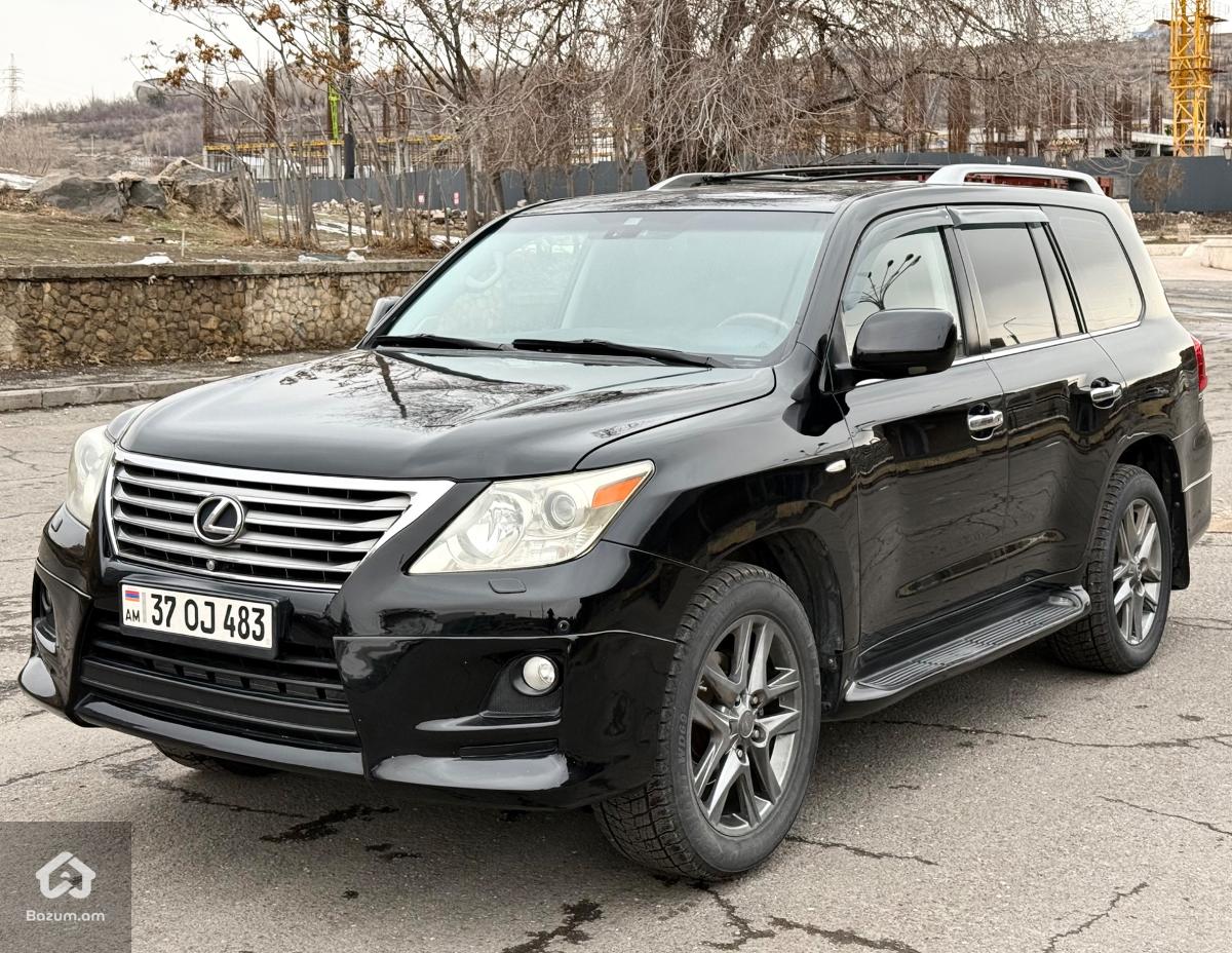 Lexus LX 570 - image 2