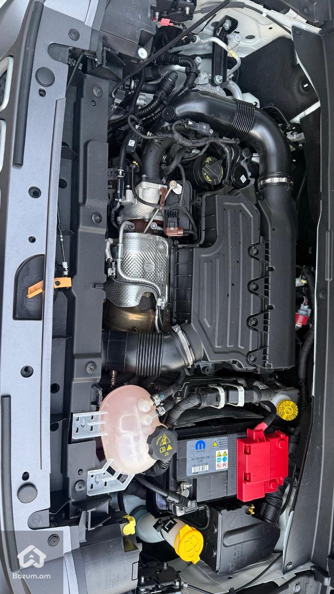 Jeep Renegade Limited 1.3T 4x4 2022 - image 29