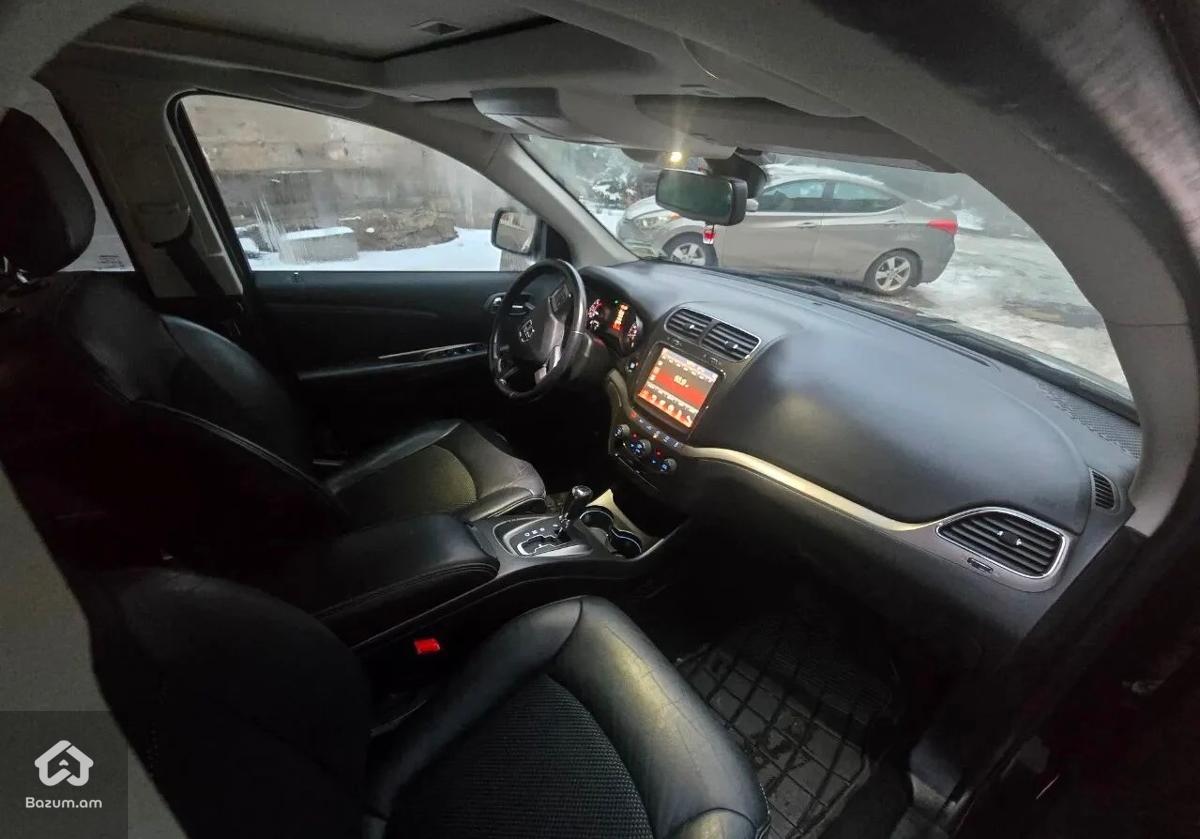 Dodge Journey Crossroad  - image 8