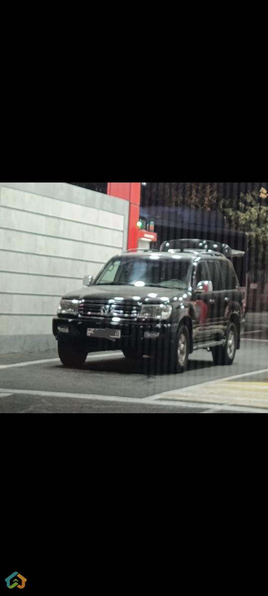 Land cruiser - image 2