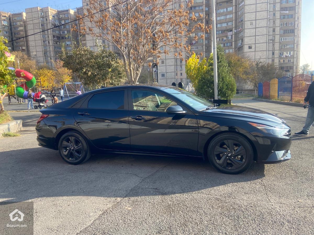 Hyundai Elantra - image 6