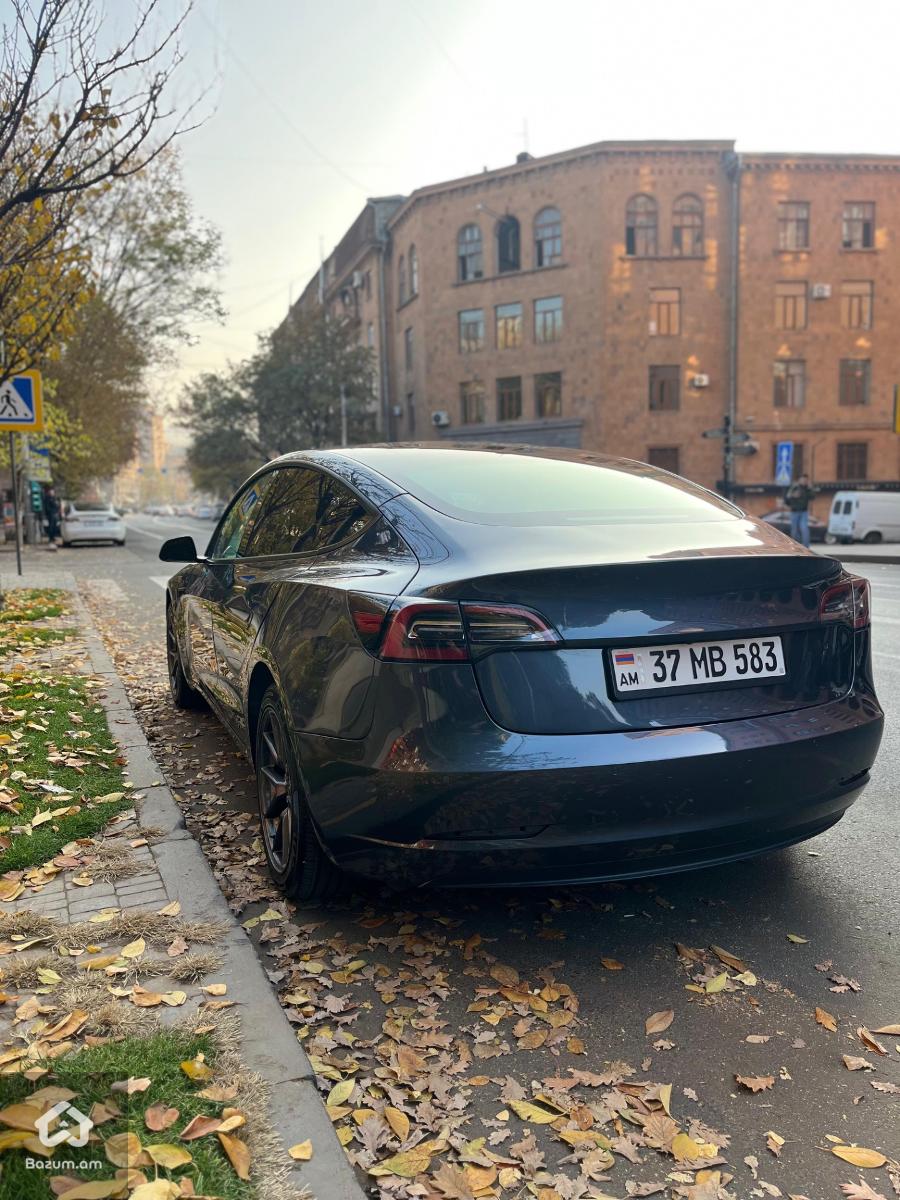 Tesla Model 3 SR+ - image 4