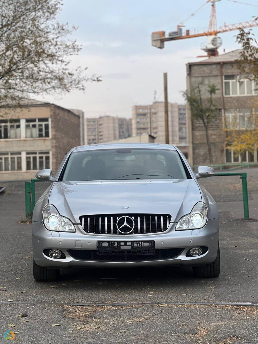 Mercedes benz cls 500 - image 3