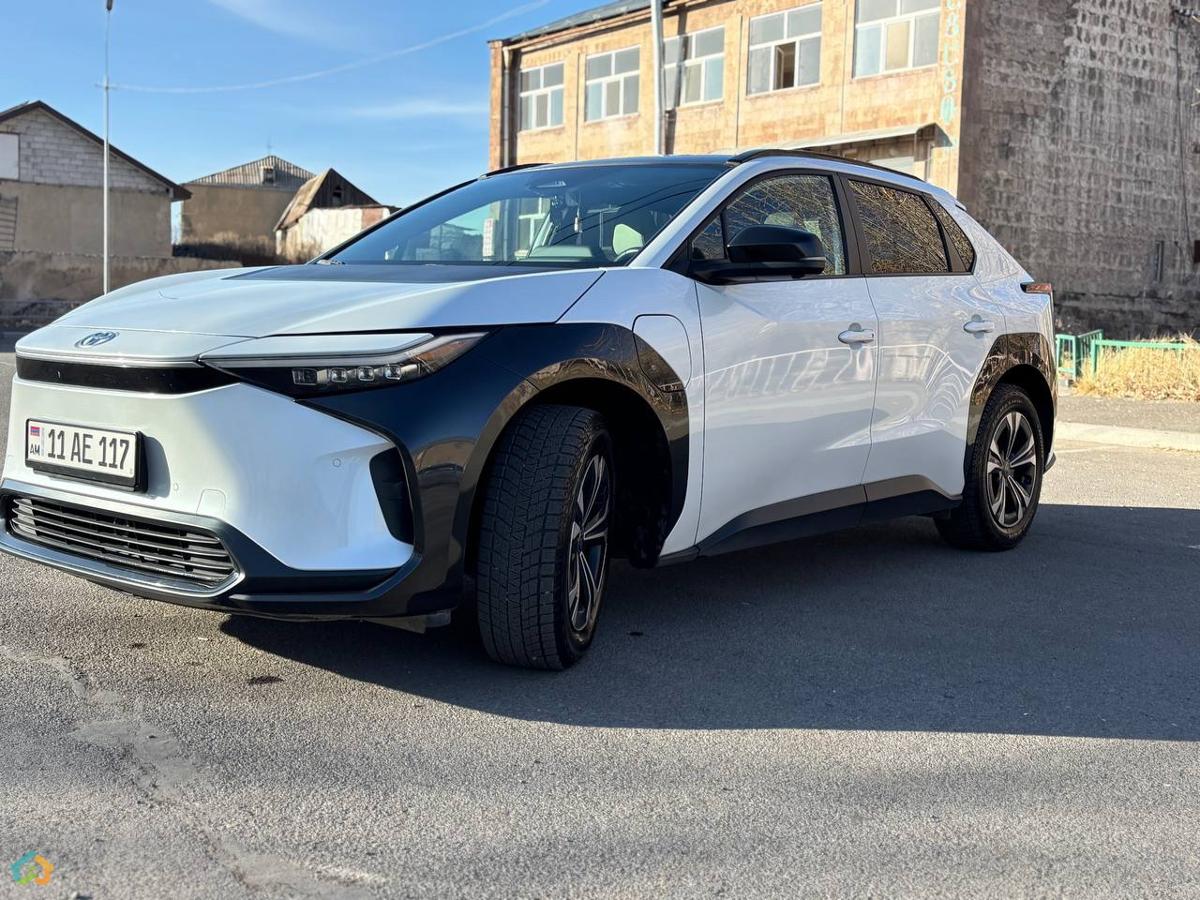 Toyota Bz4x - image 7