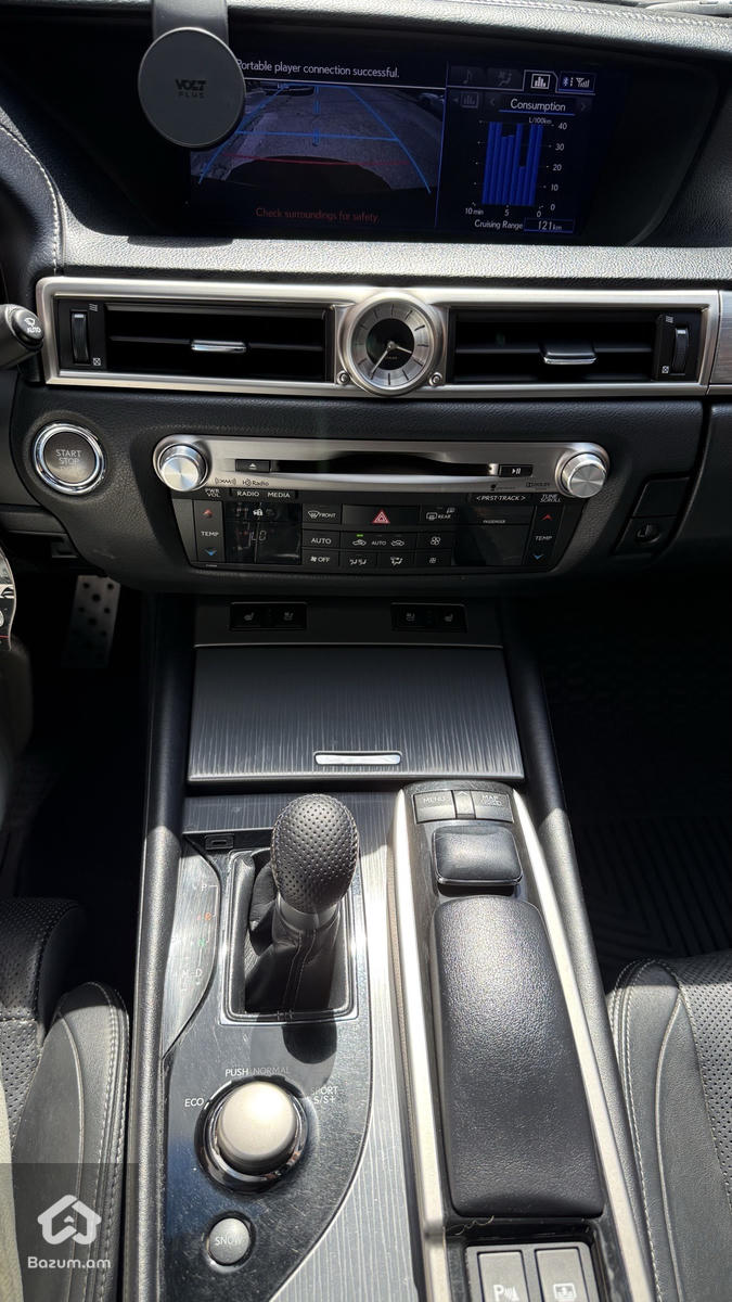 Lexus GS F sport - image 7