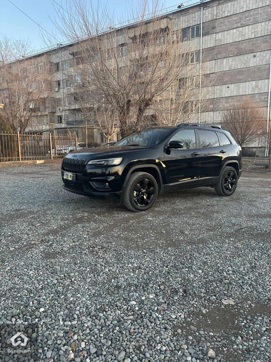 Jeep Cherokee Altitude Edition - image 15