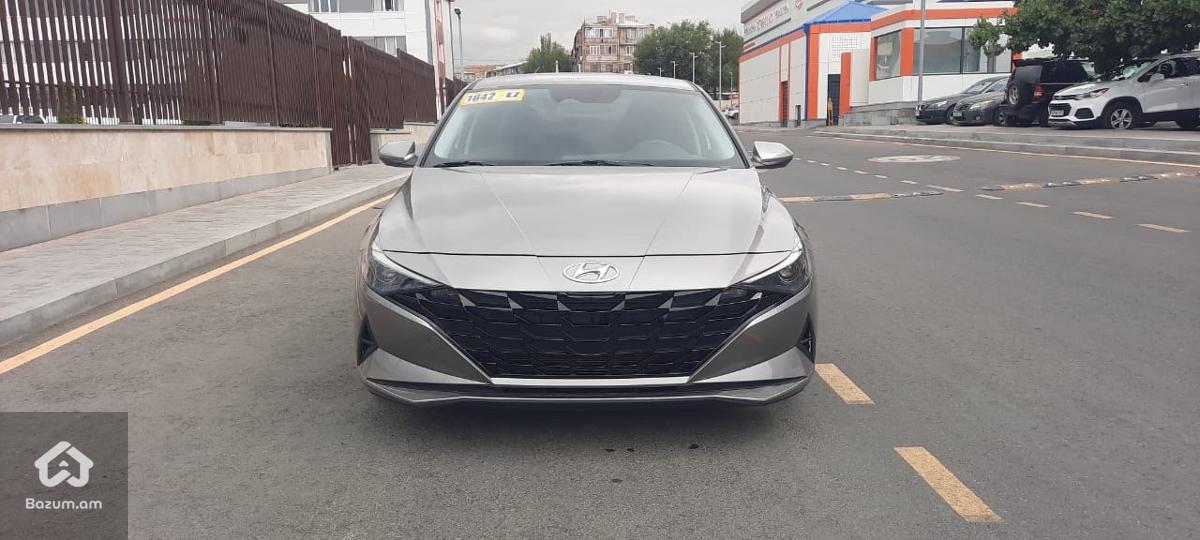Hyundai Elantra 2021 - image 1