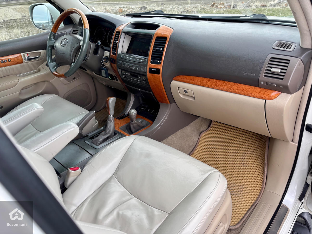 Lexus GX470  - image 12