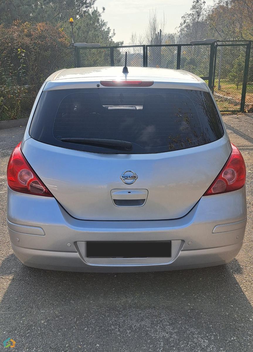 Nissan Versa  - image 7