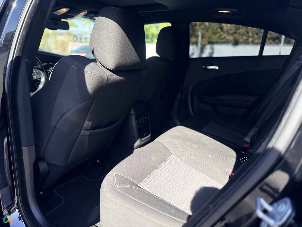 Dodge Charger ST  - image 8