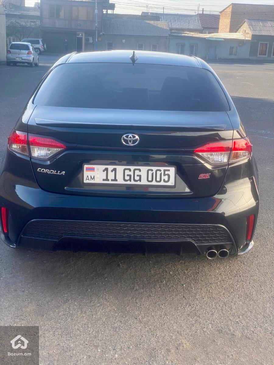 TOYOTA COROLLA SE - image 7