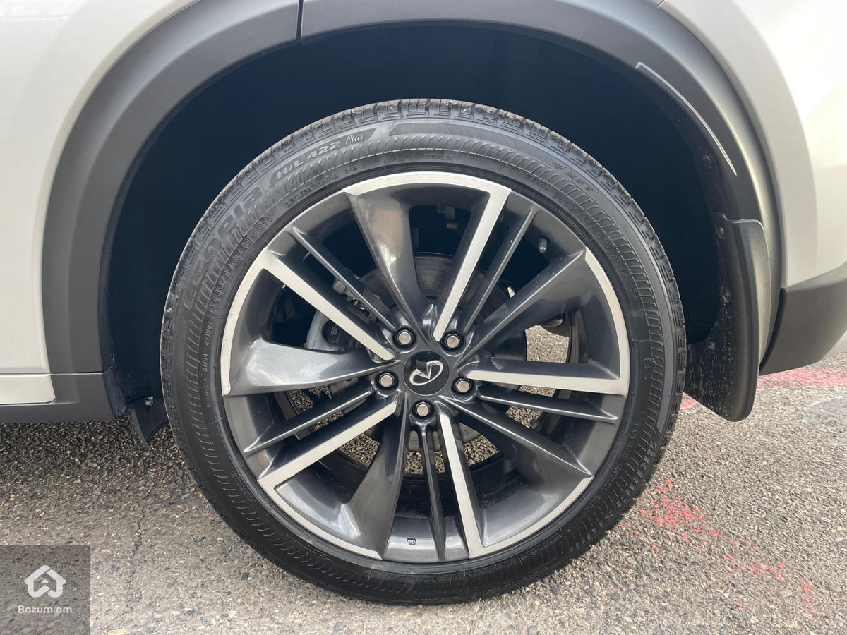 Infiniti QX55 - image 11