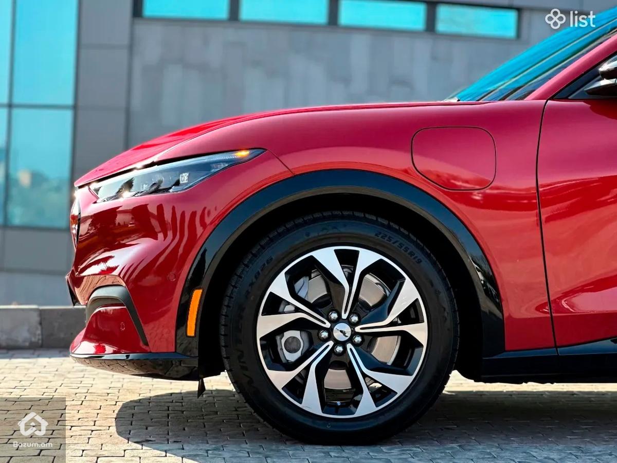 Ford Mustang Mach-e 2023  - image 6