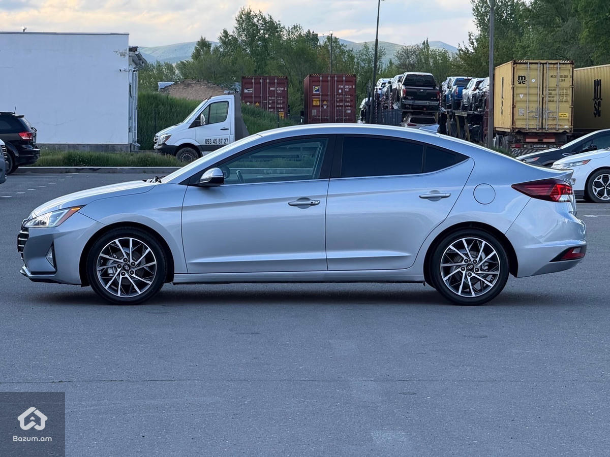 Hyundai  - image 13
