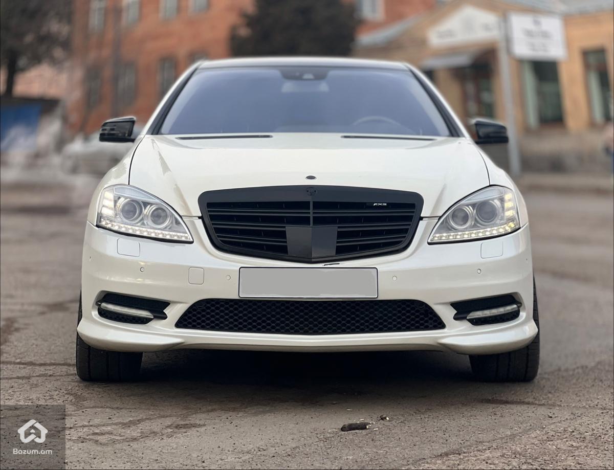 Mercedes-Benz S550  AMG - image 1