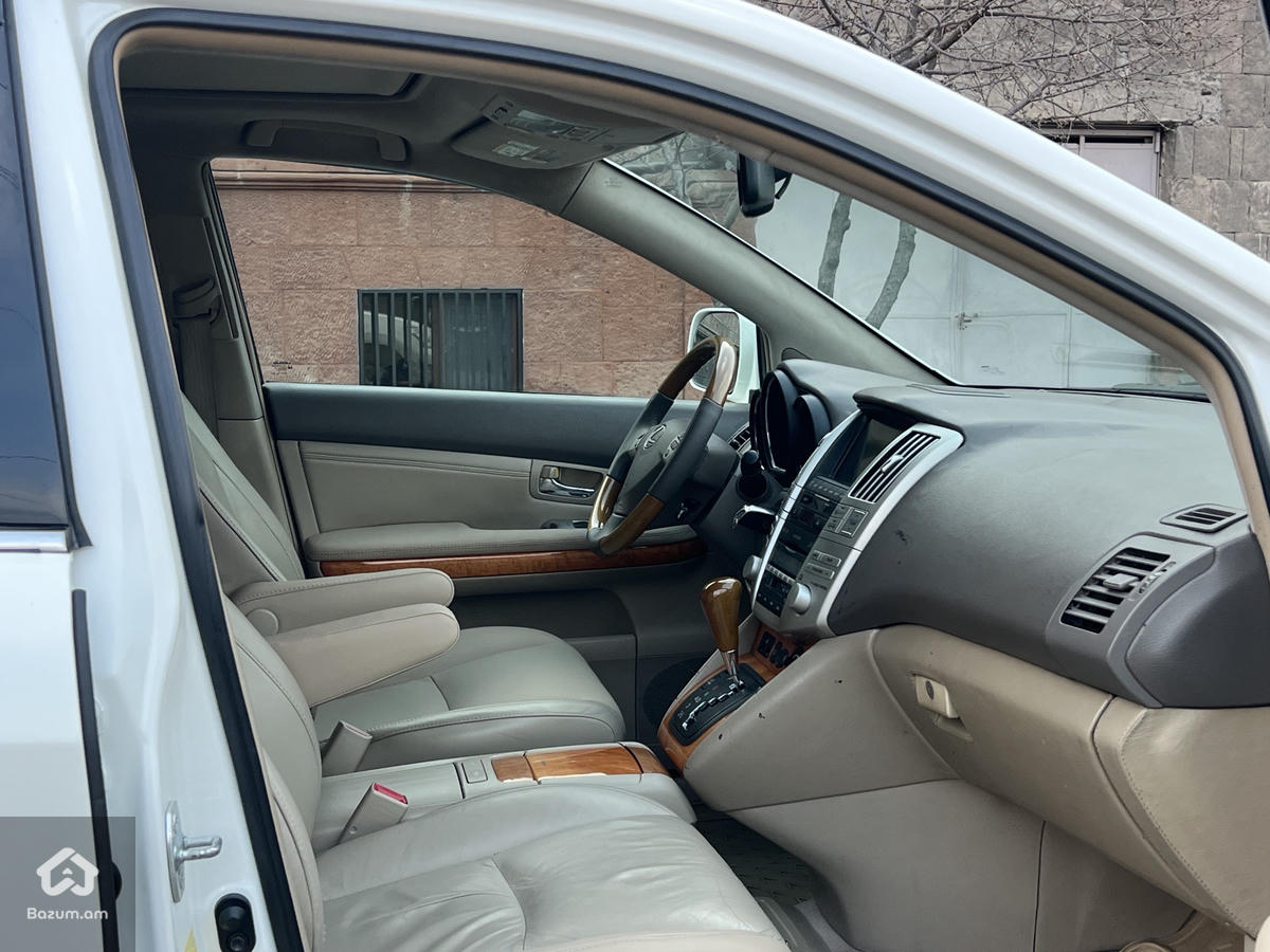 Lexus Rx350  - image 8