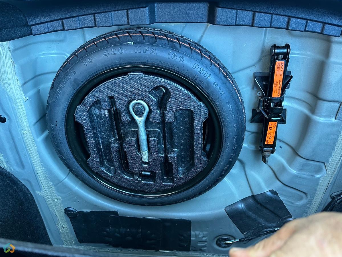 Nissan Sentra - image 16