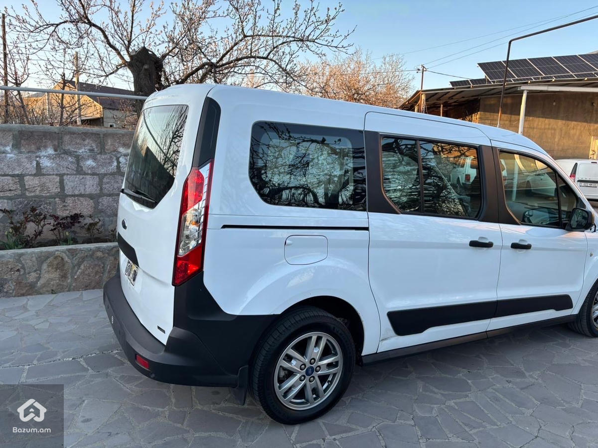 FORD TRANSIT CONNECT - image 4